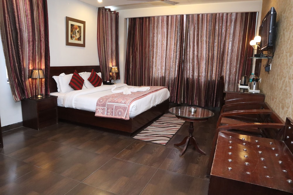 Premium Room - Photo 6
