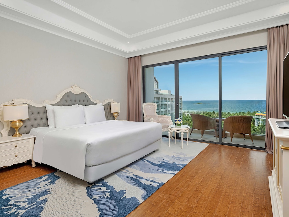 Deluxe Room, Sea View photo 2