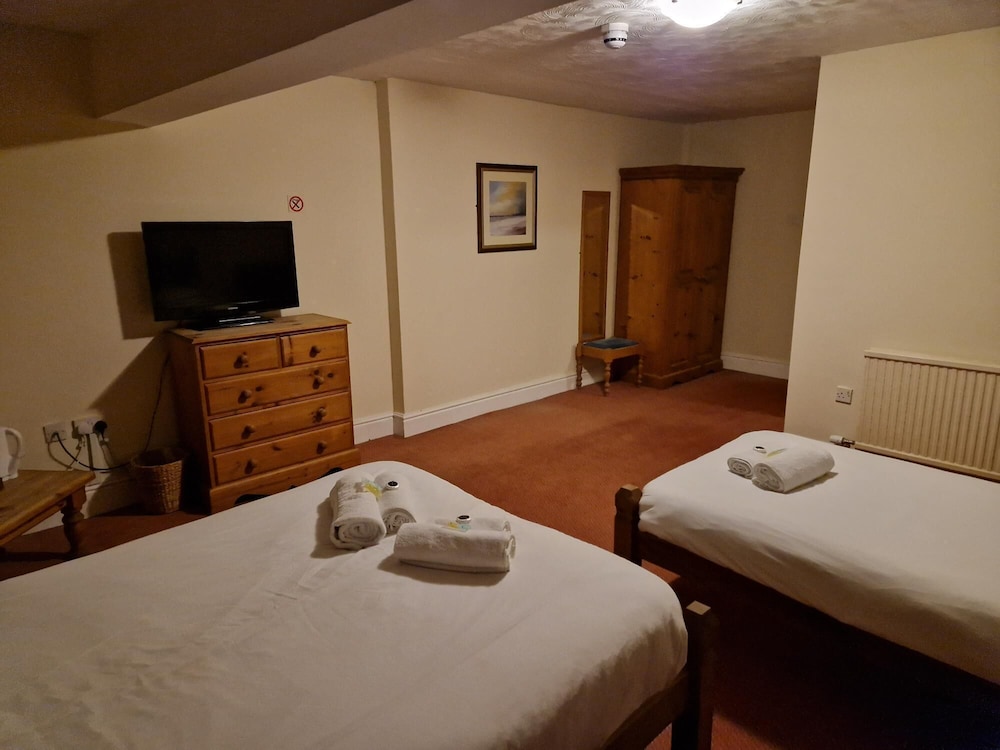 Standard Triple Room, 1 Bedroom photo 2
