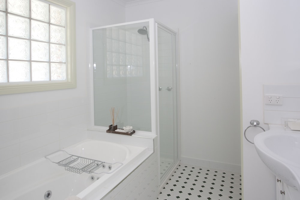 Studio Suite, 1 Queen Bed photo 2