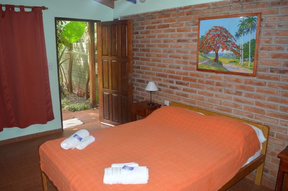 Basic Triple Room, Multiple Beds, Garden View (1 Double And 1 Single Bed) photo 1