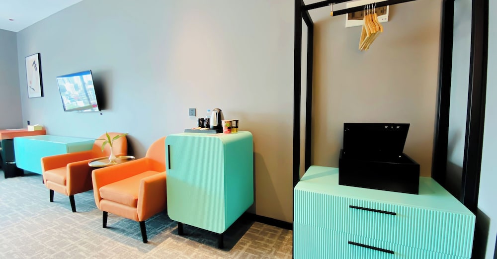 Standard Twin Room - Photo 6