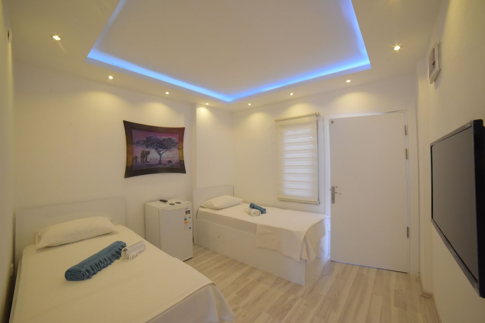 Standard Room photo 2