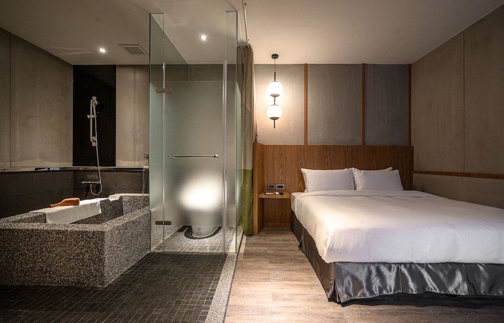 Double Room with Garden View - Photo 2