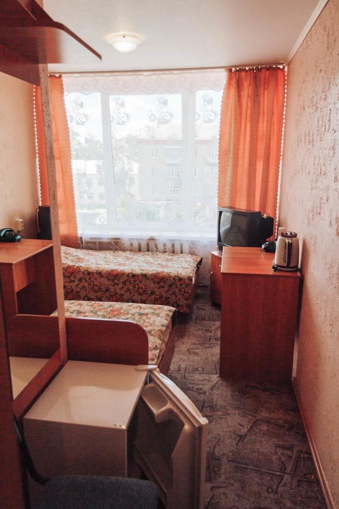 Economy Twin Room photo 1