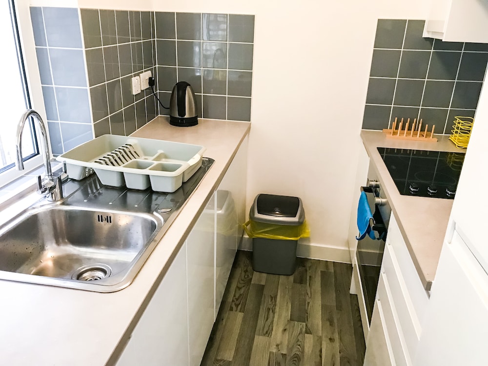Entire 2 Bedroom Flat Next to Kings College, 사진 8