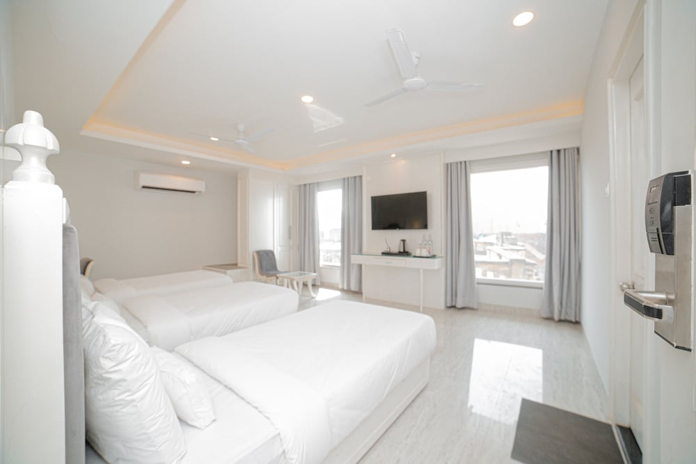 Deluxe Triple Room - Photo 3
