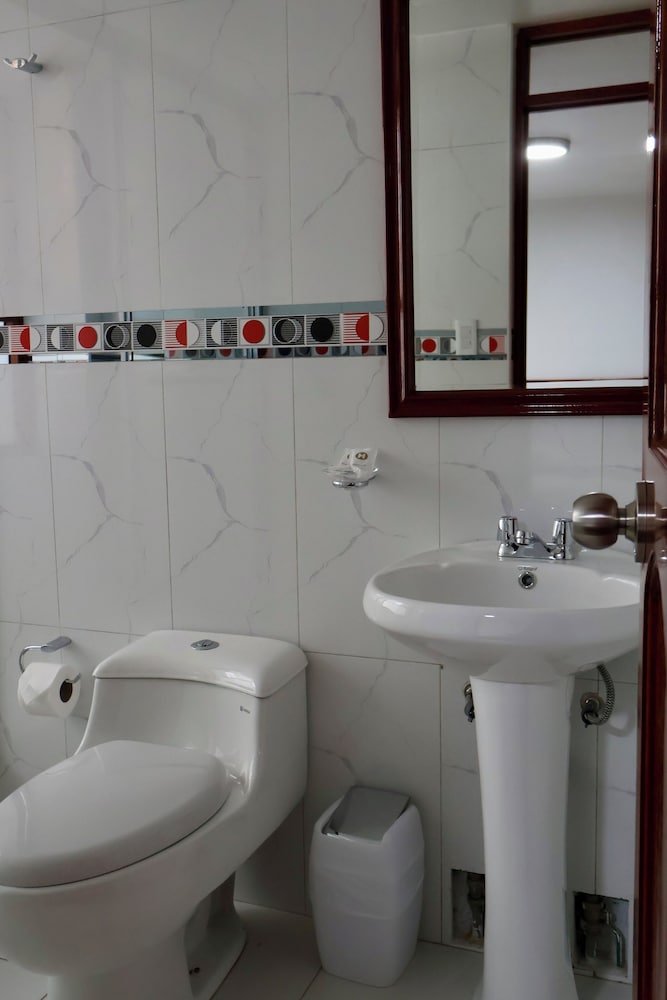 Grand Townhome, 3 Bedrooms photo 3