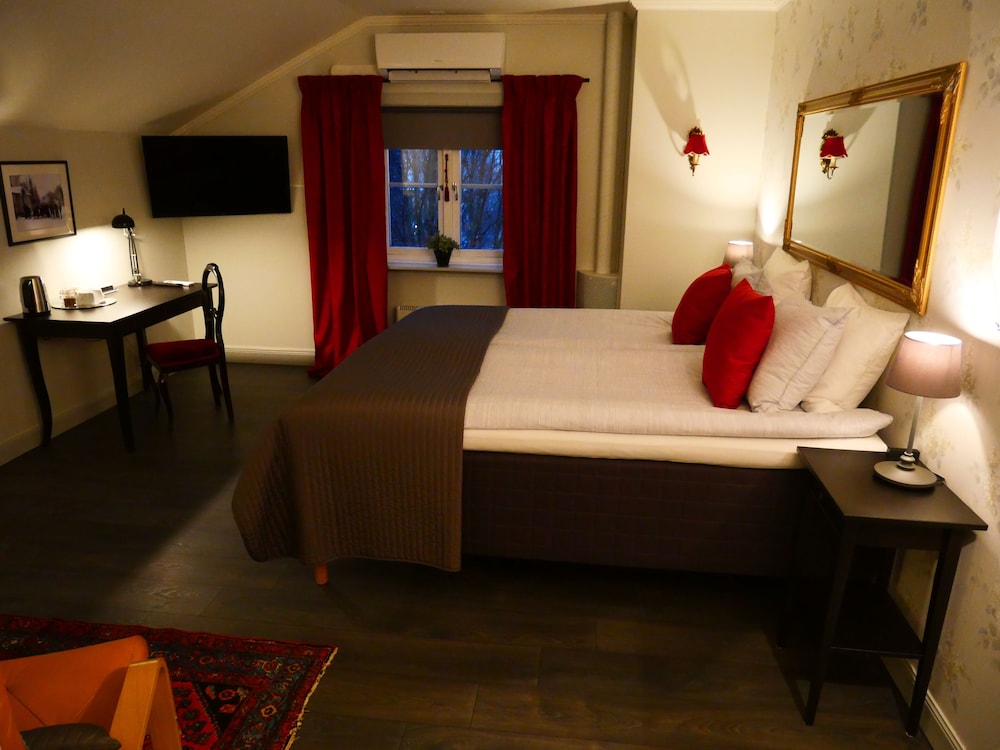Deluxe Double or Twin Room, Balcony, River View photo 1