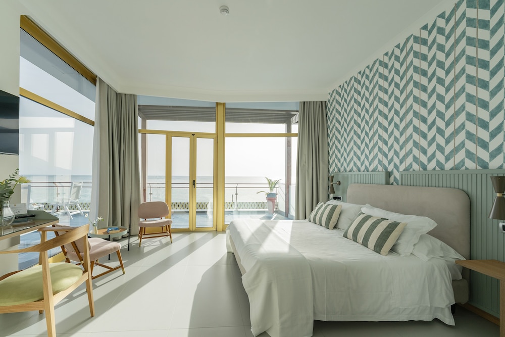 Junior Suite, Sea View - Photo 9