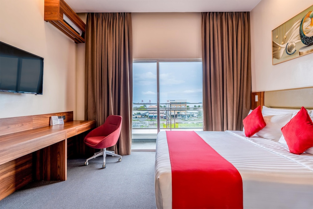 Suite, Multiple Beds, Non Smoking, Jetted Tub (Presidential) photo 3