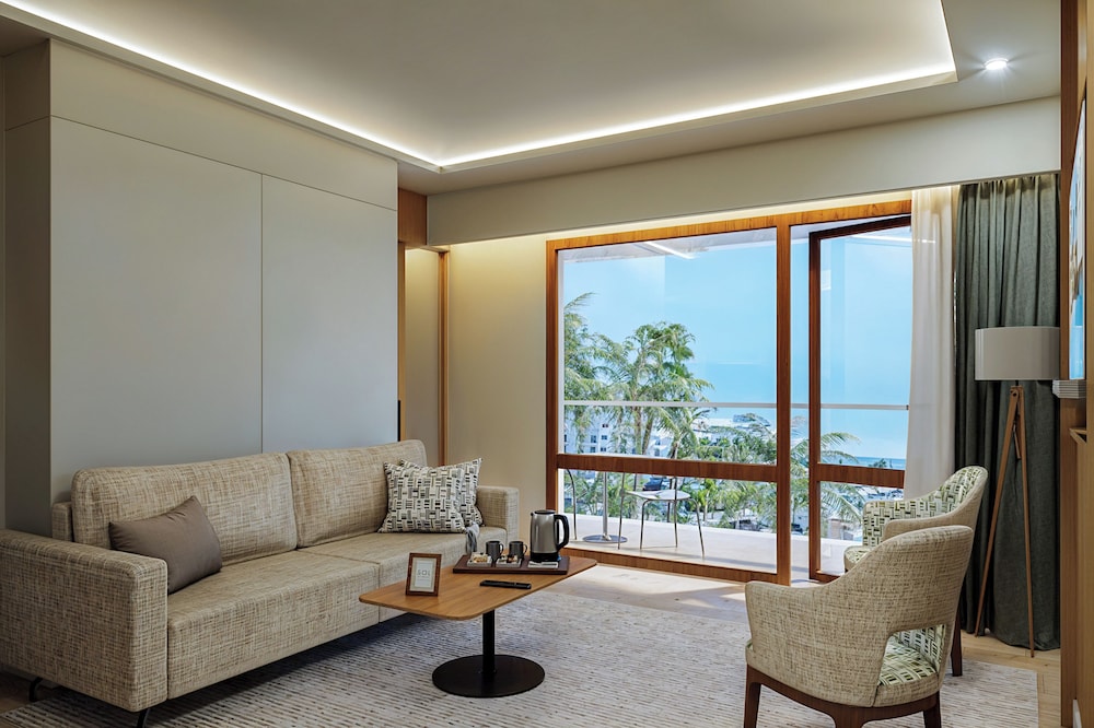 Sol Suite Lateral Sea View (2+2)