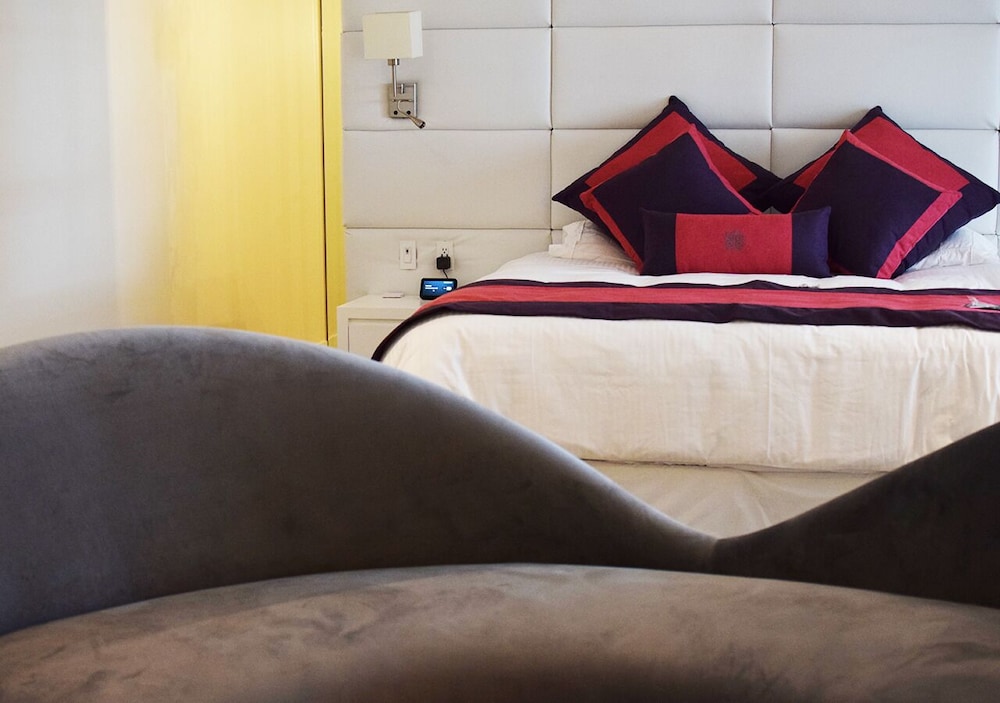 Premium Suite King photo 2