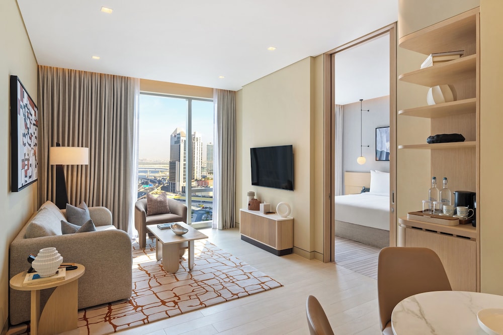 Premier Suite, City View photo 2