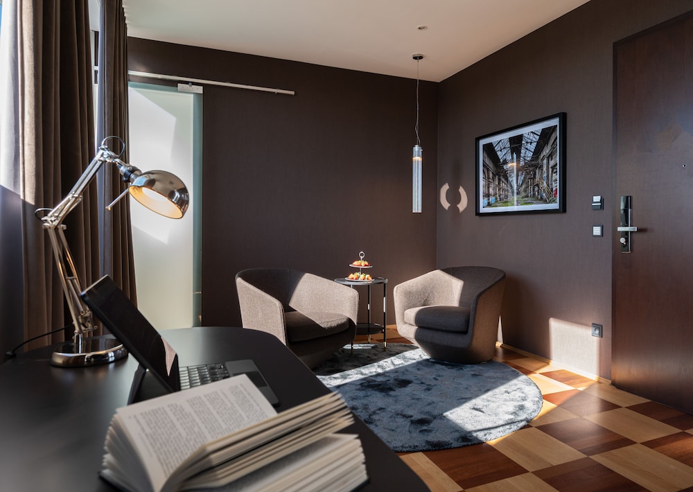 Junior Suite - Photo 11