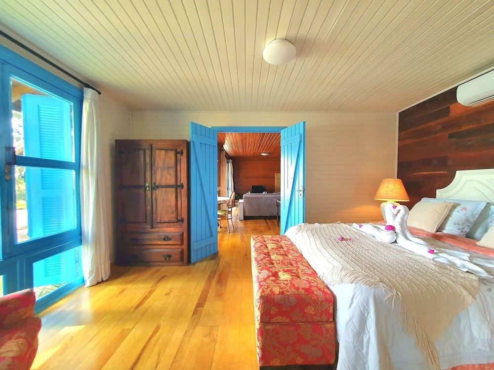 Chalet Joaquina com Hidromassagem - Rancho das Neves - Rancho Queimado - SC photo 3
