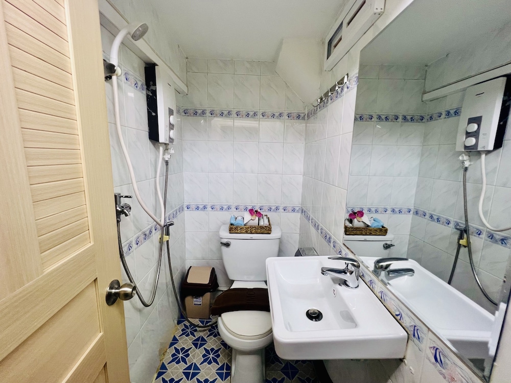 Standard Double Room - Photo 6