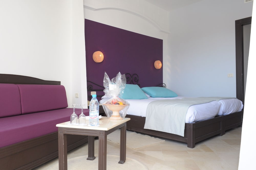 Standard Double Room, Garden View photo 2