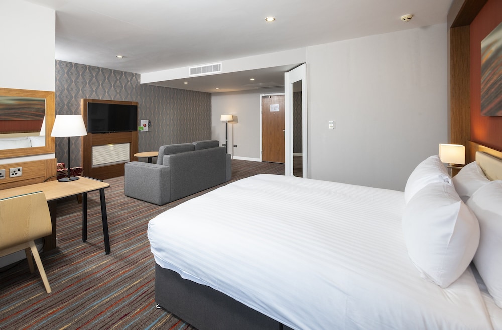Premium Room, 1 Double Bed with Sofa bed - Photo 6