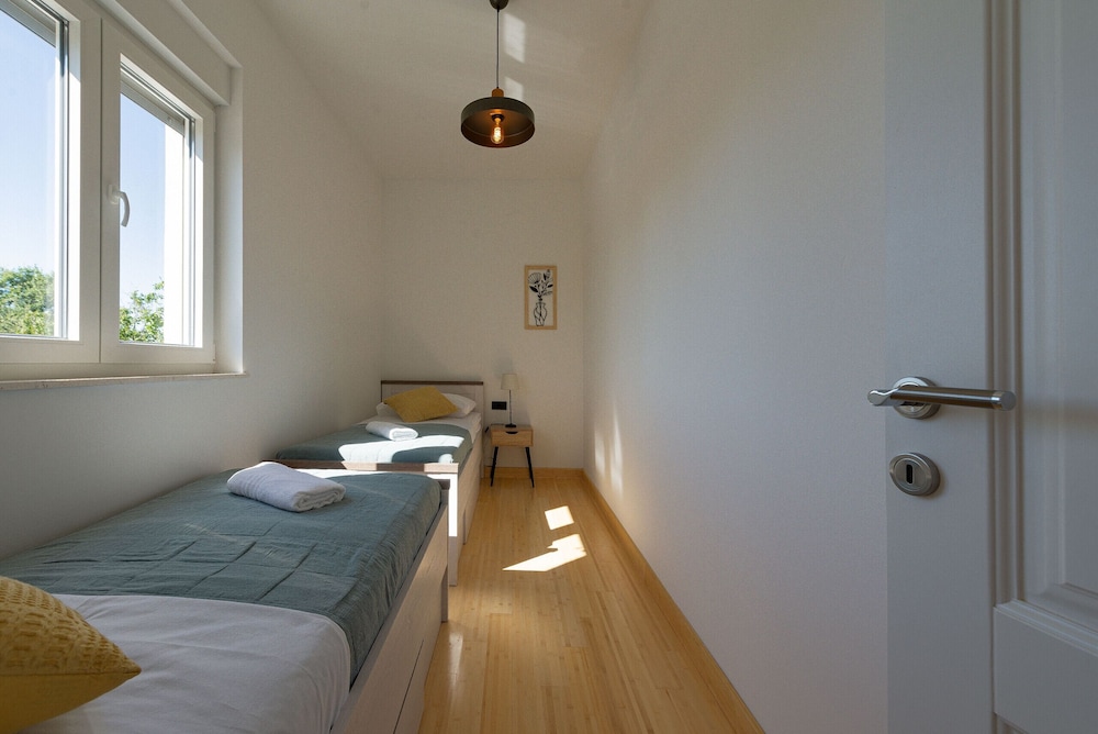 Villa, 4 Bedrooms, Private Pool, Mountain View