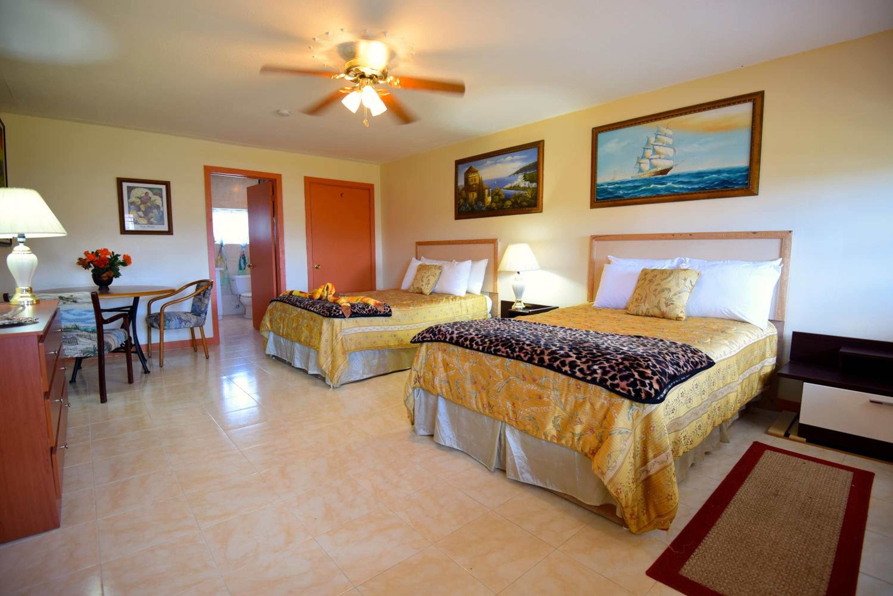 Deluxe Queen Room photo 3