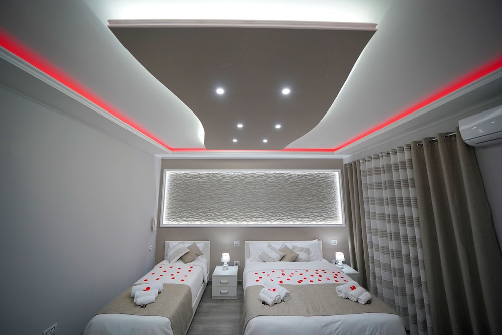 Exclusive Suite, 1 Bedroom, Balcony, City View photo 3
