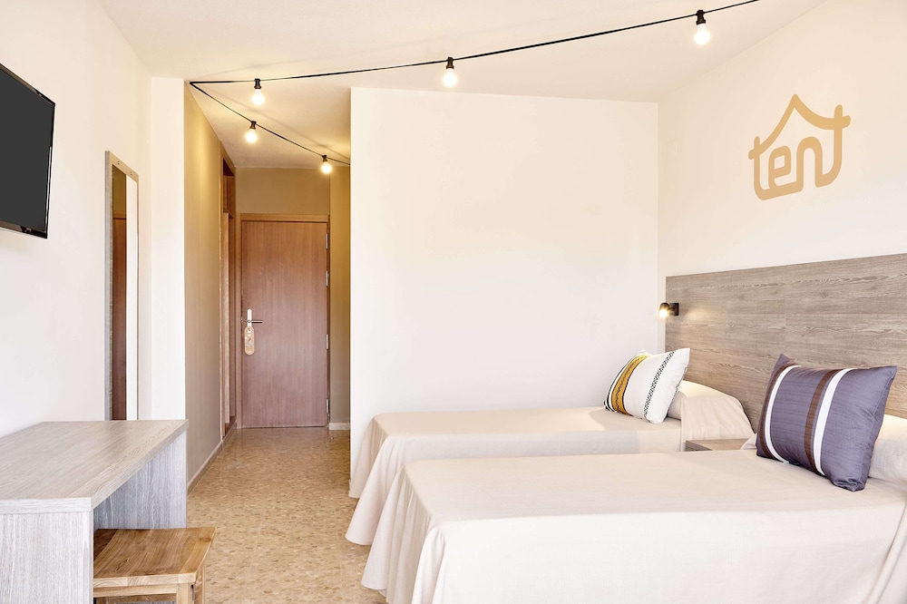 Standard Double Room, Balcony (Bed & Unlimited Brunch) - Photo 1