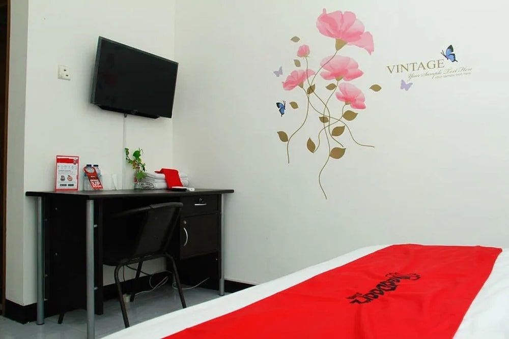 Deluxe Room - Photo 2