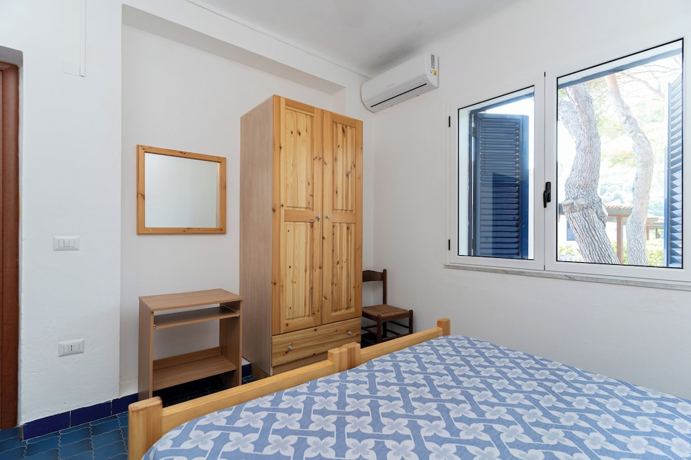 Apartment, 3 Bedrooms, Accessible, Smoking