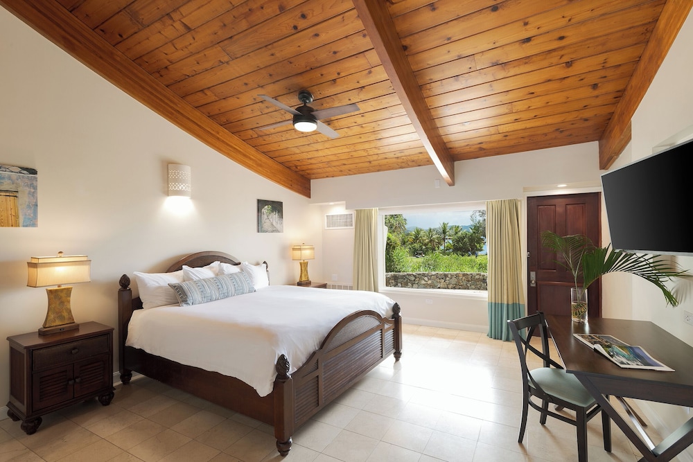 Deluxe Room, Garden View, Oceanfront