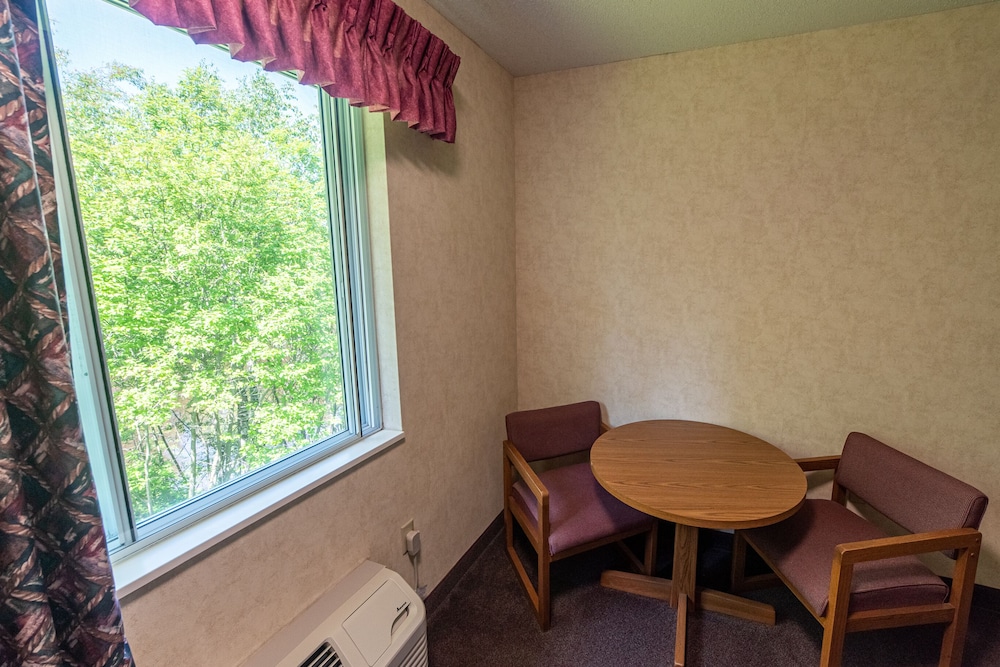 Premium Double Room, 2 Queen Beds, Non Smoking photo 2