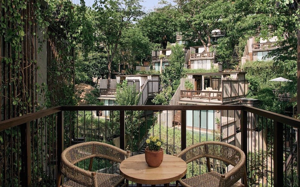 Suite, 2 Bedrooms, Garden View with 1 Bathroom