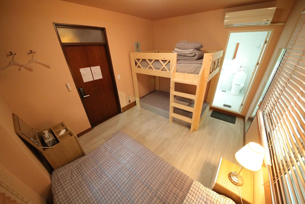Triple Room - Photo 3