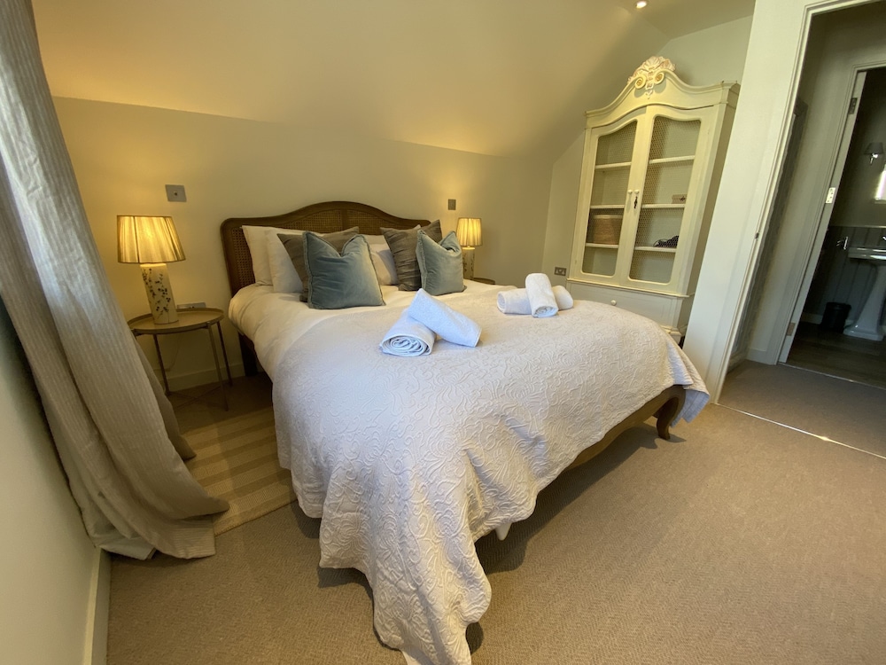 Classic House, Ensuite - Photo 9