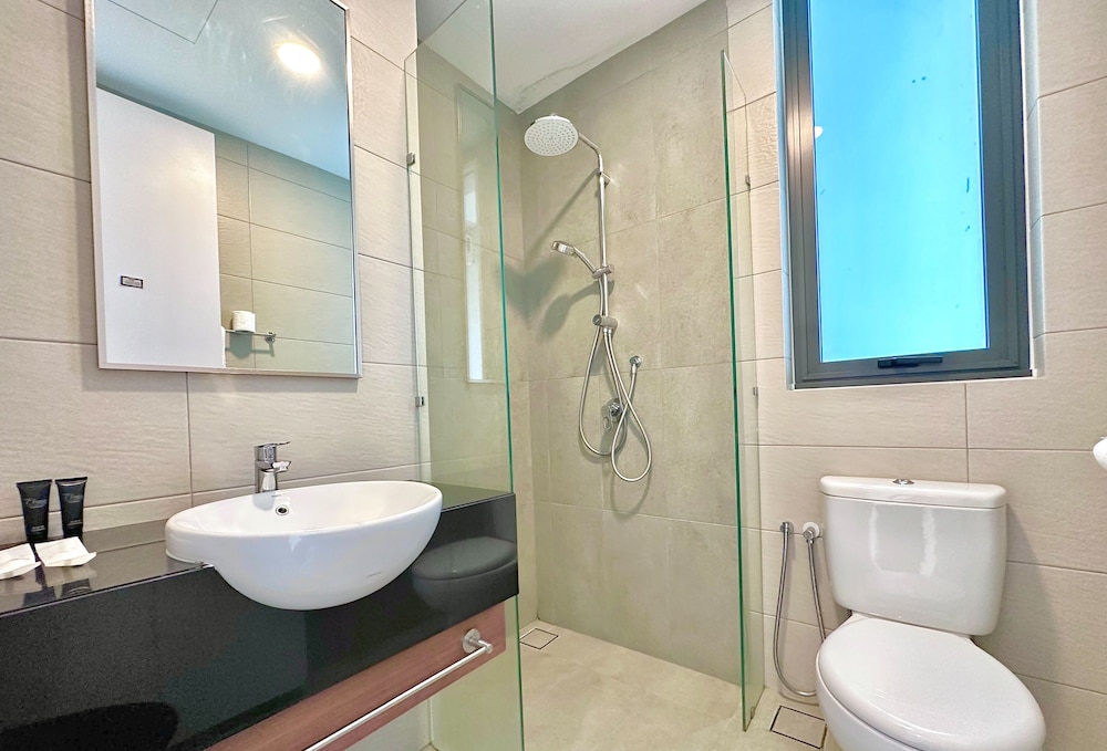 Superior Condo, 2 Bedrooms, Balcony photo 3