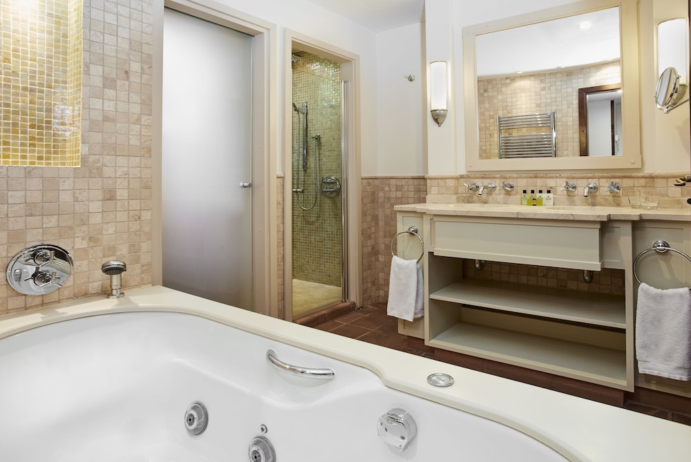 Presidential Suite Presidential Suite