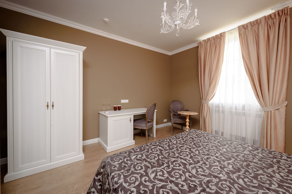 Comfort Room, Vineyard View