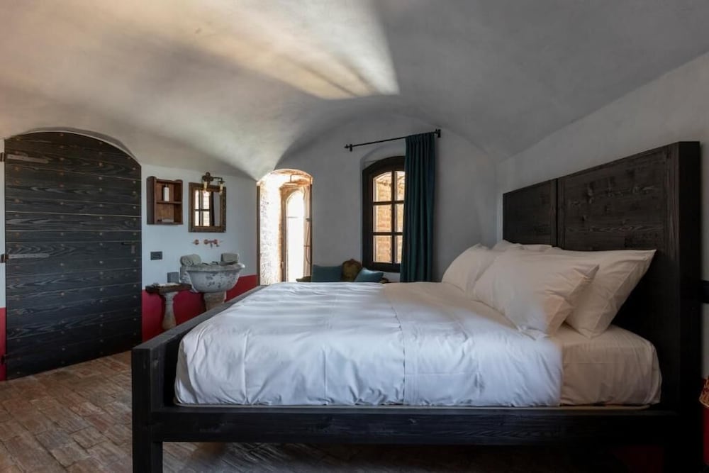 Romantic Double Room, Garden View photo 1