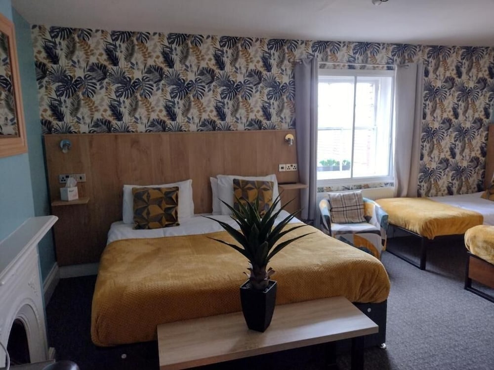 Quadruple Room, Ensuite