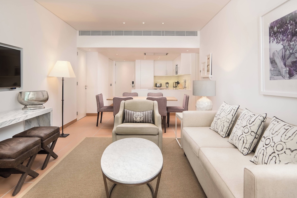 Suite, 1 Bedroom thumbnail 6