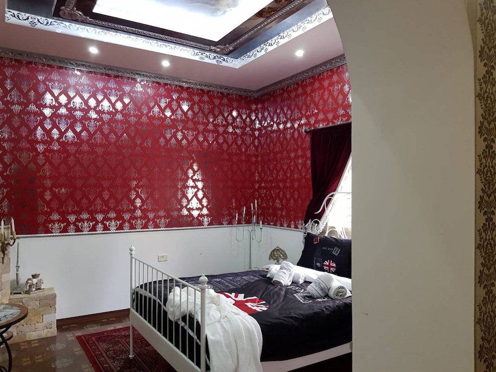 Apartment Madame de Pompadour photo 2