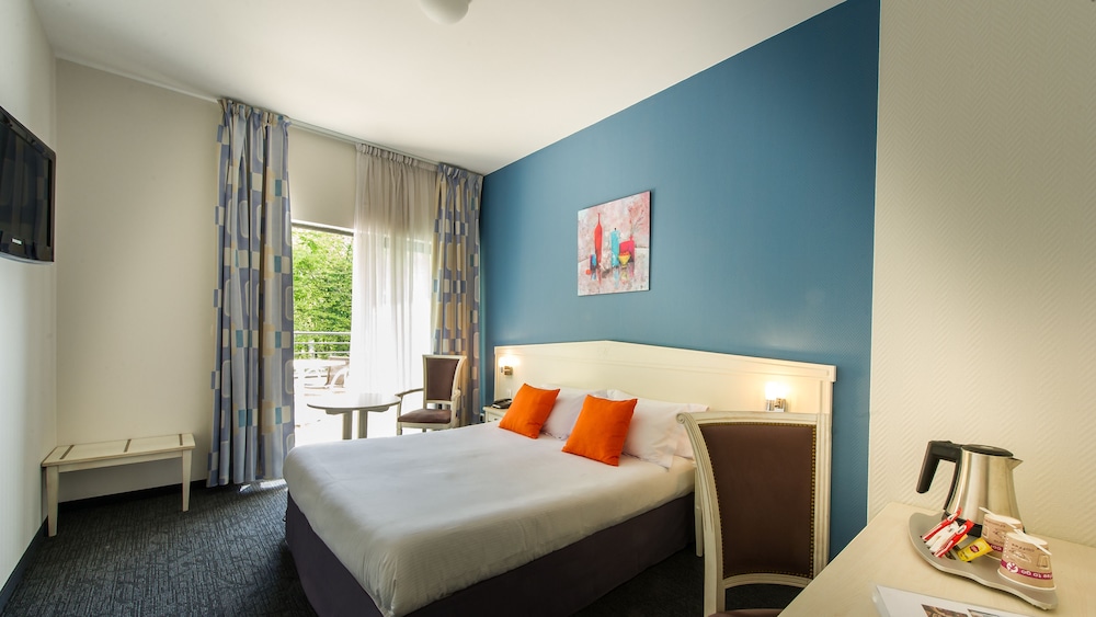 Standard Double Room photo 2