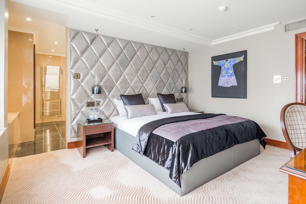 Suite, 1 Bedroom - Photo 6