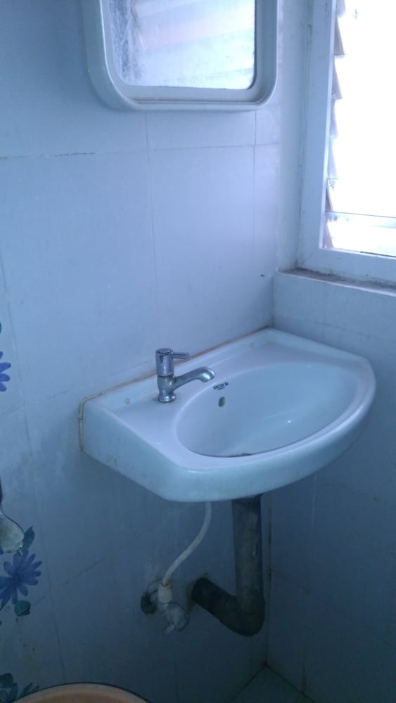 Basic Double Room, 1 Double Bed photo 2