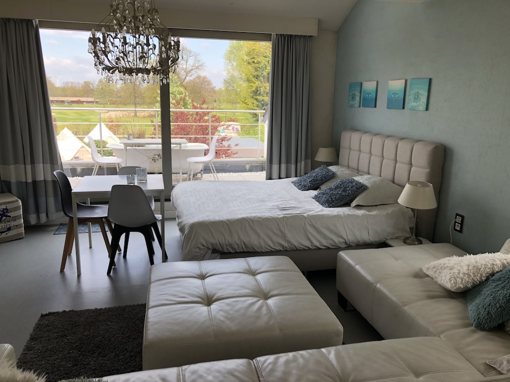 Family Quadruple Room photo 2