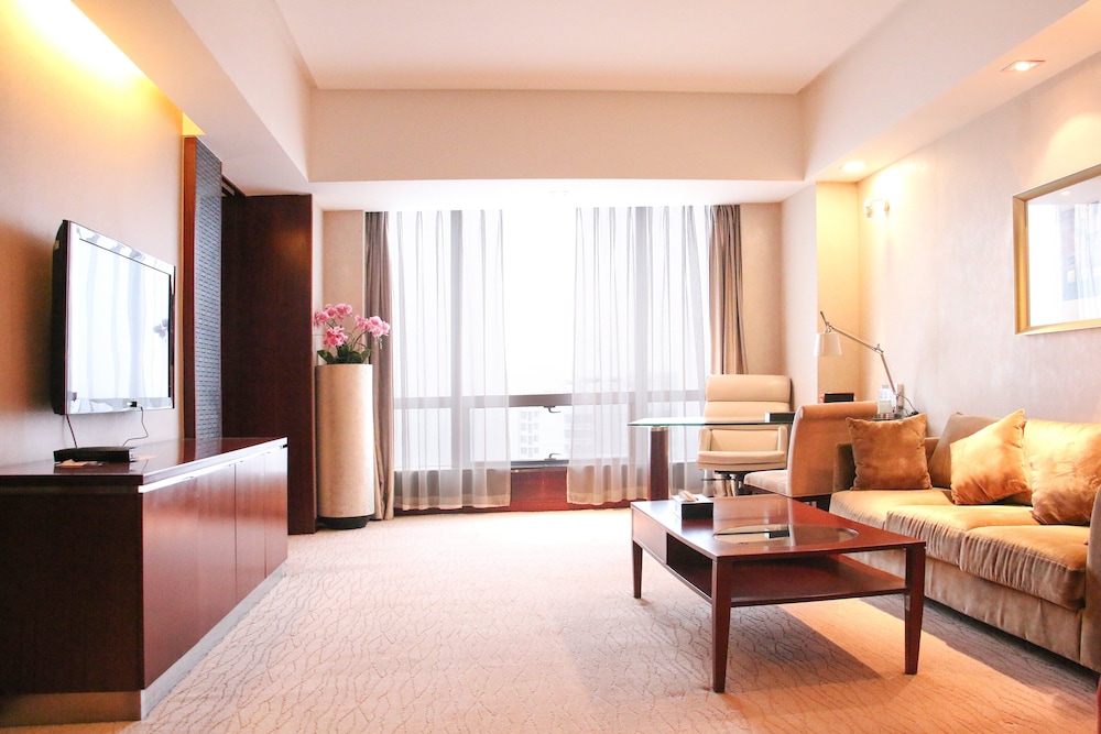 Suite, 1 Bedroom - Photo 5