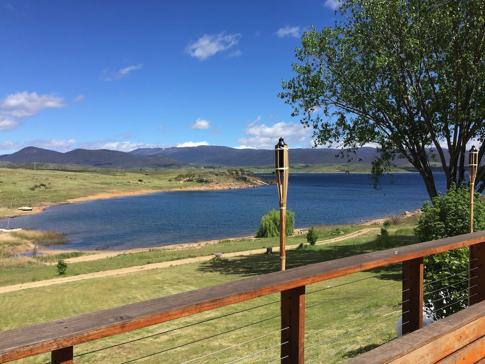 Deluxe Spa Suite Lake View Balcony photo 2