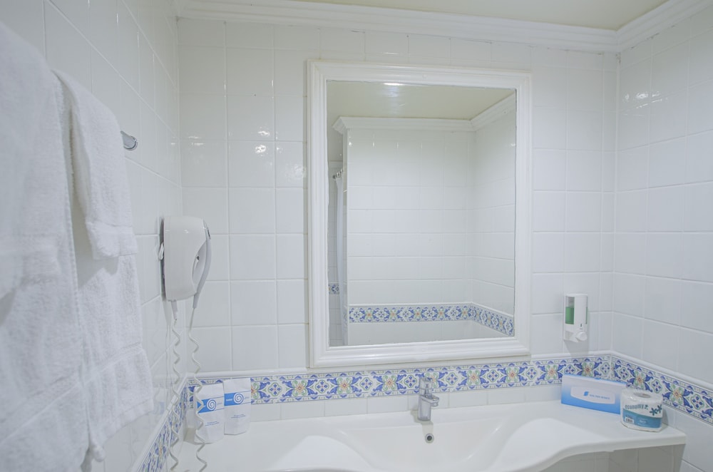 Superior Room, 1 King Bed, Balcony, Pool View - Photo 4