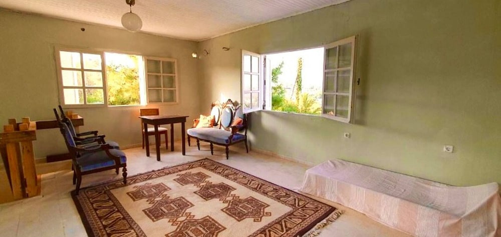 House, 2 Bedrooms, Smoking, Private Pool