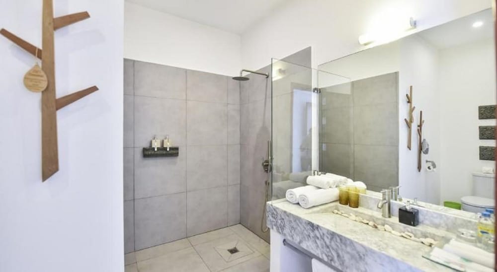 Deluxe Double Room, Balcony, Sea View - Photo 4